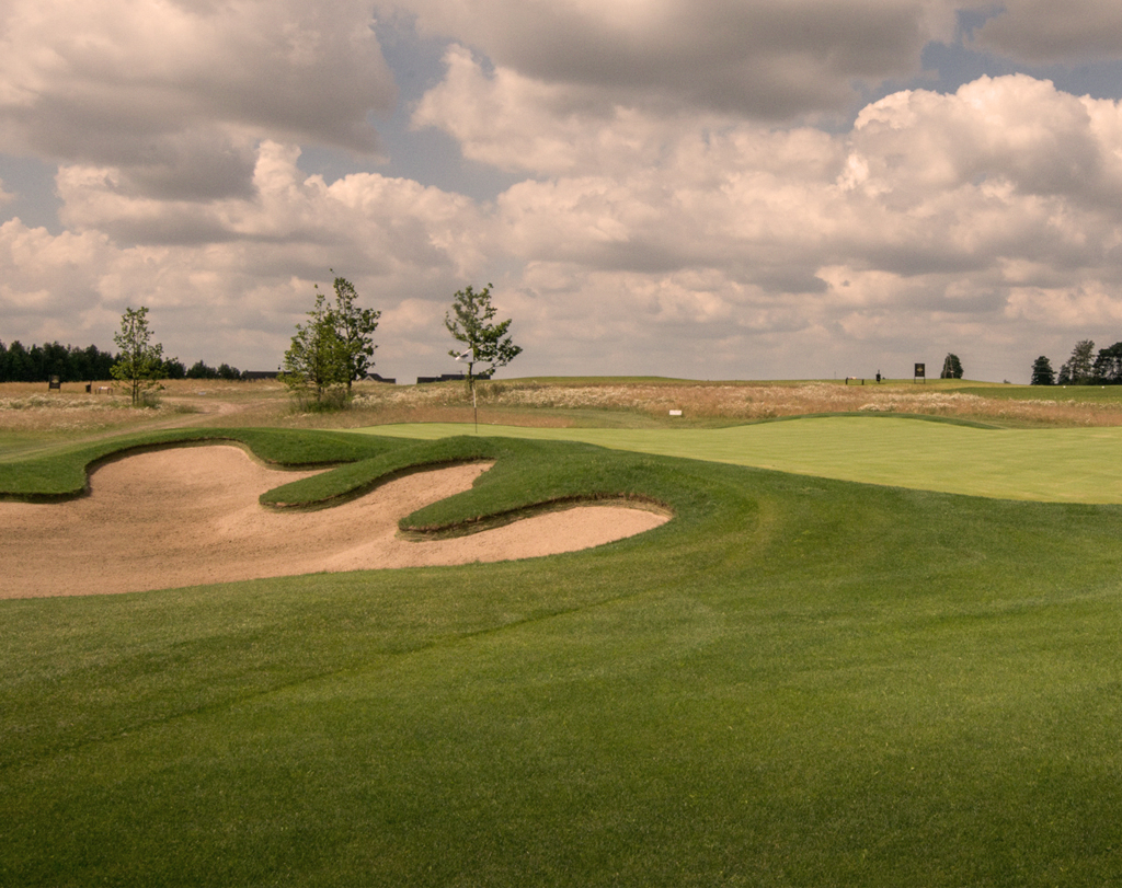 Black Water Links, Hole 9